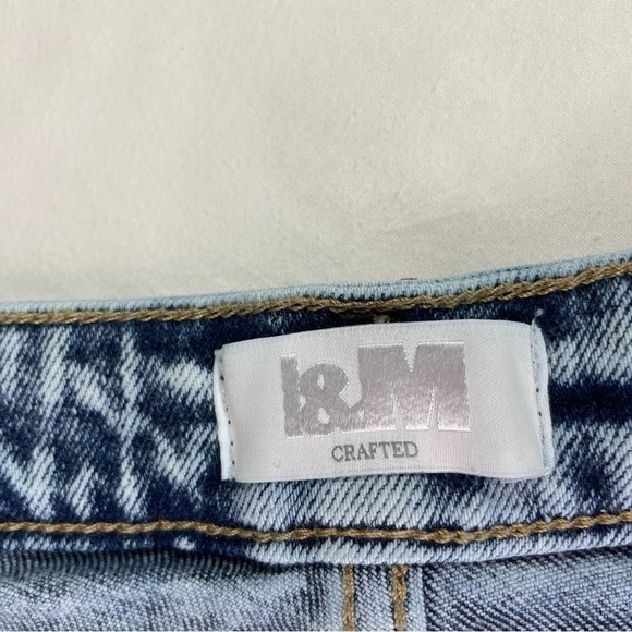 l&M Crafted Cross Over Mom Shorts High Waisted Denim Size Medium - Picture 6 of 9